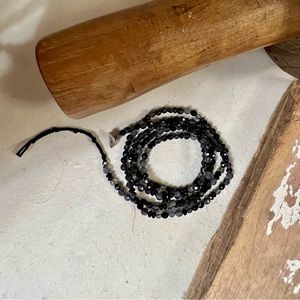 CHAN LUU naked wrap bracelet with iolite and onyx